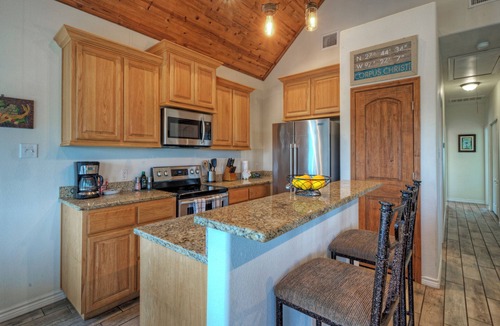 Flour Bluff House | 3 Laguna Madre Homes Pool + Bay Access | Sleeps 21 | Laguna Village Collection