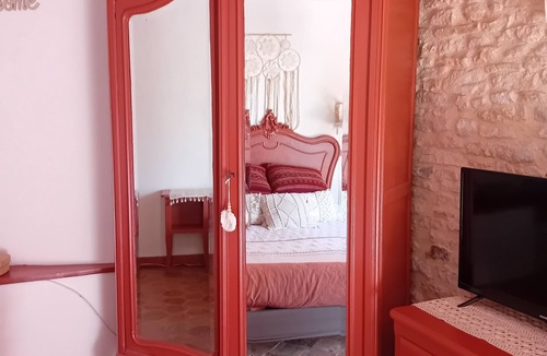 Ryes Bed & Breakfast | 3 "Le Chant Des Oiseaux" guest rooms 5 minutes from beaches and historic sites