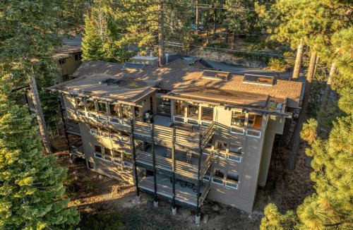 Lake Forest House | 3-Level Getaway Minutes from Lake Tahoe