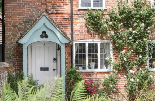 Alton House | 3 Malthouse Cottages