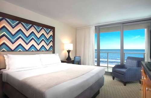 Marco Island Resort | 3-Marco Crystal Shores Beachfront Resort & Spa!
