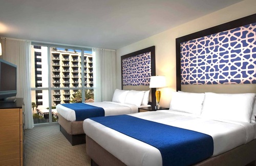 Marco Island Resort | 3-Marco Crystal Shores Beachfront Resort & Spa!