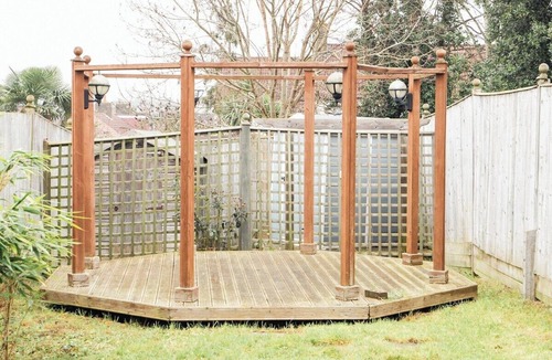 Downham Apartment | 3 Merlin Gardens Modern 2 Bed Bromley House