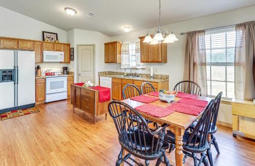 Fort Coffee House | 3 Mi to Arkansas River: Rural Family Home w/Yard