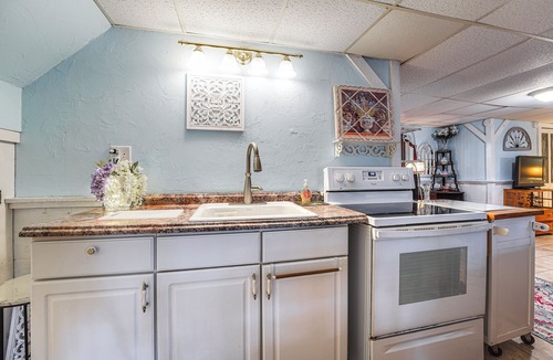 Bath Apartment | 3 Mi to Bath Historic District! Stylish Studio