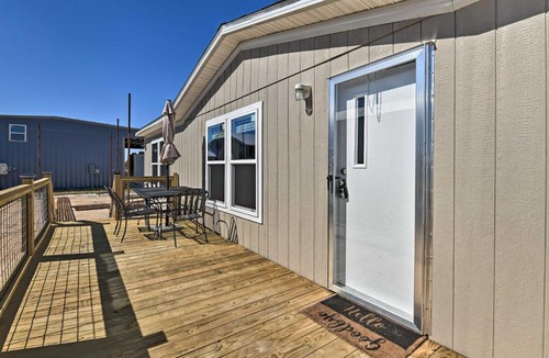 Port O Connor House | 3 Mi to Beach: Home w/Deck in Port O'Connor!