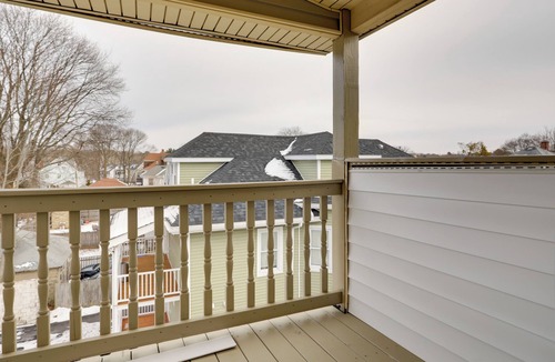 Milton Apartment | 3 Mi to Blue Hills Skiing & Hiking! Couple’s Apt