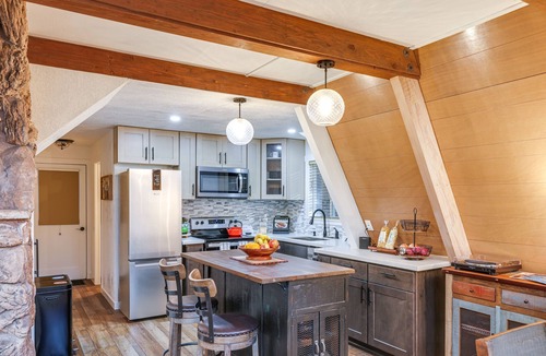 Dorrington Cabin | 3 Mi to Calaveras Big Trees: Cabin w/Fire Pit!