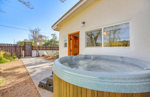 Southside House | 3 Mi to Downtown - Condo w/Hot Tub in Santa Fe!
