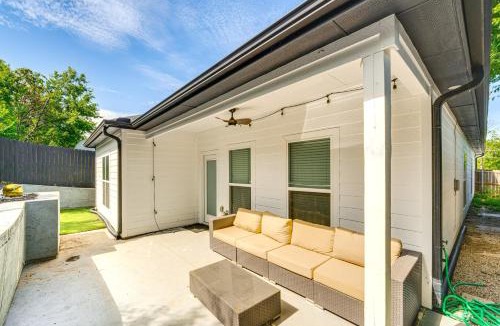 Cedar Crest House | 3 Mi to Dtwn: Dallas Getaway w/Game Area!