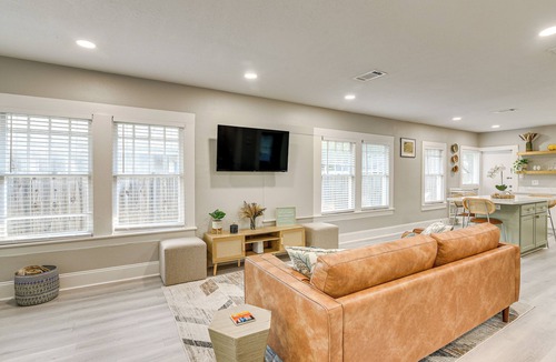Greater East End House | 3 Mi to Dtwn: Dog-Friendly Home in Houston!