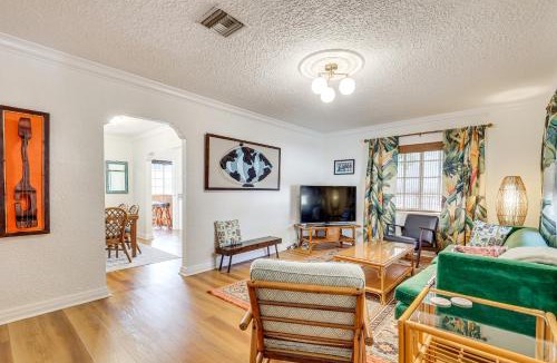 Tampa House | 3 Mi to Dtwn: Tampa Cottage w/Fire Pit!