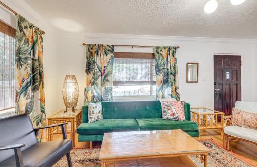 Tampa House | 3 Mi to Dtwn: Tampa Cottage w/Fire Pit!