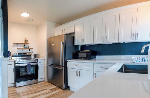 Auburn House | 3 Mi to Emerald Downs: Pet-Friendly Home