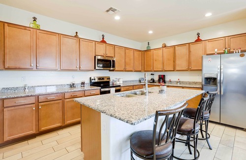 Canyon Trails West House | 3 Mi to Goodyear Ballpark: Desert Den w/Pool