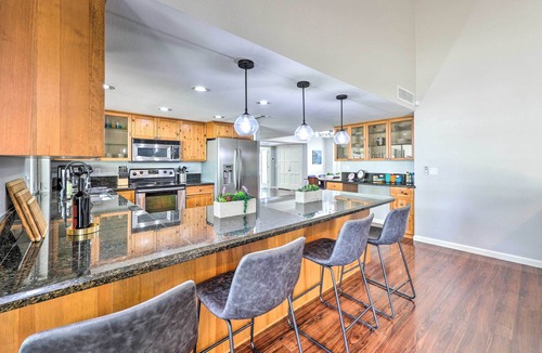 Buenavante House | 3 Mi to Kierland! Luxe Desert Home w/Heated Pool