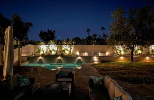 Buenavante House | 3 Mi to Kierland! Luxe Desert Home w/Heated Pool