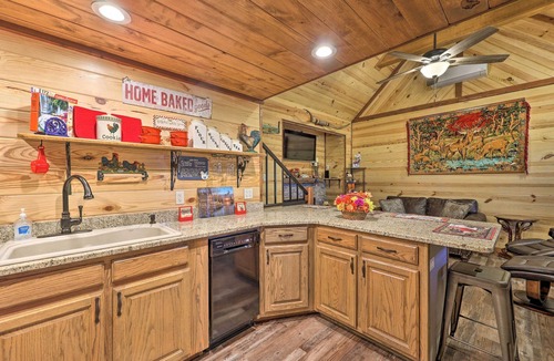 Hot Springs Cottage | 3 Mi to Lake Hamilton: 'tree Top Cabin'