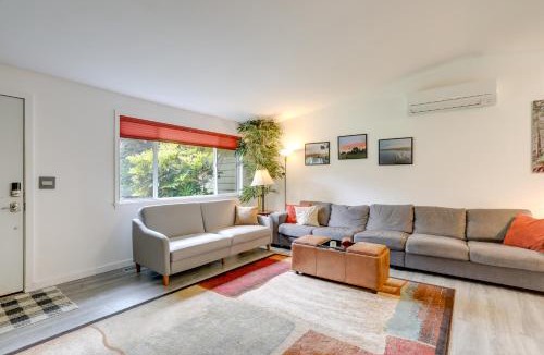 Inglewood House | 3 Mi to Lake Sammamish! Pet-Friendly Home w/Deck