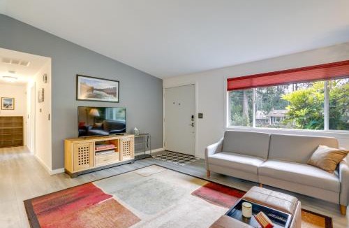 Inglewood House | 3 Mi to Lake Sammamish! Pet-Friendly Home w/Deck
