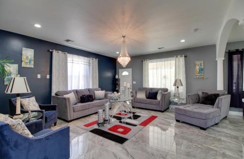 Paradise Hills Civic House | 3 Mi to Rio Grande: Albuquerque Home w/Balcony