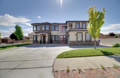 Paradise Hills Civic House | 3 Mi to Rio Grande: Albuquerque Home w/Balcony