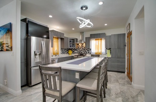 Paradise Hills Civic House | 3 Mi to Rio Grande: Albuquerque Home w/Balcony