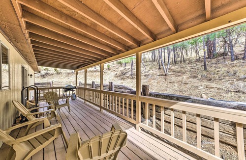 Ruidoso Cottage | 3 Mi to Ruidoso Winter Park: Home w/Fireplace!