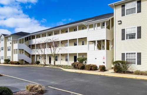 Lewes House | 3 Mi to Savannah Beach: Lewes Condo w/Pool Access