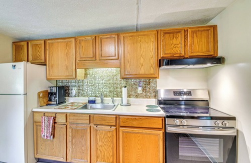 Waterloo Apartment | 3 Mi to Seneca Lake: Couple's Apt w/River Access