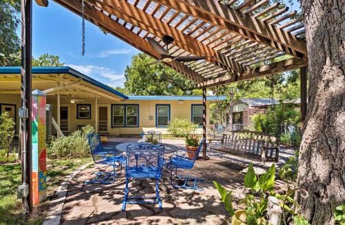Westfield House | 3 Mi to SoCo: City Escape w/Patio