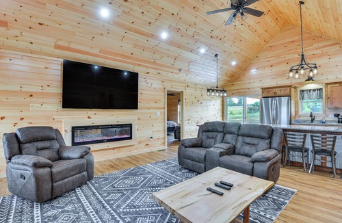 Frontenac Cottage | 3 Mi to St Lawrence River: Spacious Ranch Home