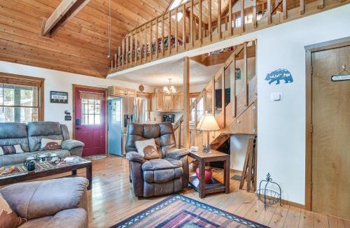 Kimberling City House | 3 Mi to Table Rock Lake: Cabin w/Fire Pit!