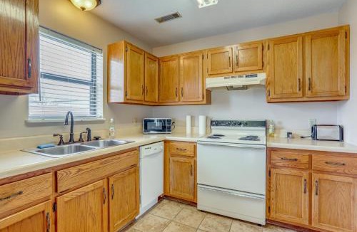 Poplar Bluff Apartment | 3 Mi to Town! Cozy Apartment in Poplar Bluff
