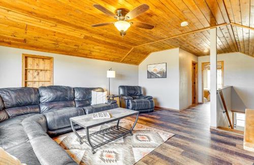 Springerville House | 3 Mi to Trails: Secluded Eagar Cabin w/Mtn Views!
