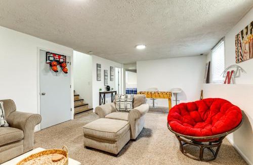West Lincoln House | 3 Mi to UNL & Memorial Stadium: Home w/Large Yard