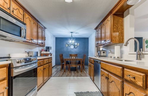 Norman House | 3 miles from OU 3 bedroom 2 bath