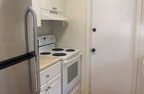 Royal Poinciana House | 3 miles from Renown Hollywood beach
