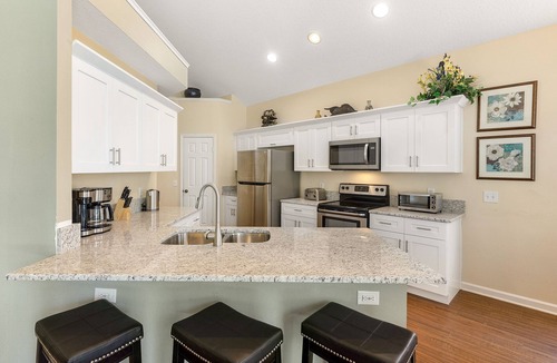 Windsor Palms House | 3 miles to Disney! Kid friendly, Adult approved, pet friendly. VRBO stayed here!