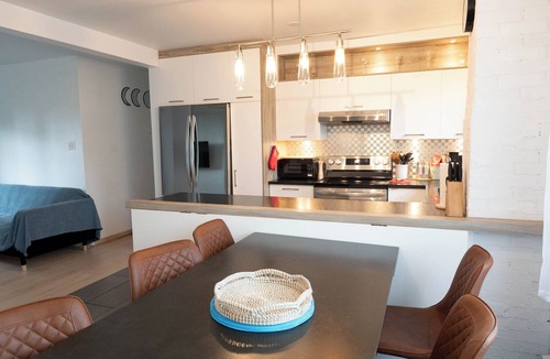 Paine-Sec Apartment | 3 min from Ferry to Old Quebec Central Cosy 3-bedroom Levis Centre