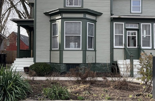 Utica House | 3 min to Starved Rock and 1 block from downtown.