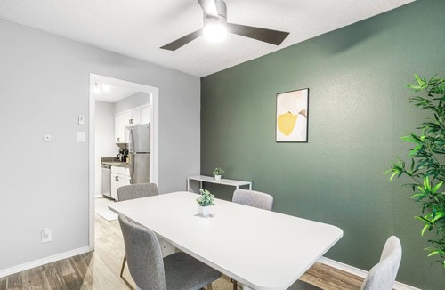 Central Arlington Apartment | 3 Min Walk to AT&T | 2BR | Parking + Pets + Gym