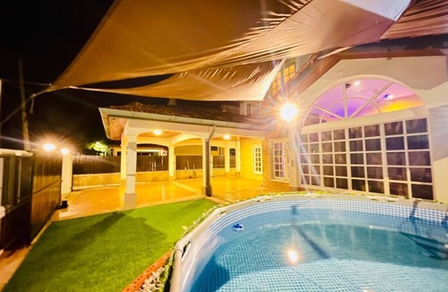 Batu Ferringhi House | 3 Mins Away From Beach !