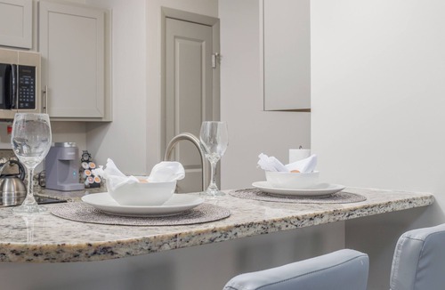 Sherwood Park Apartment | 3 mins from Arsenal &BridgeStreet.