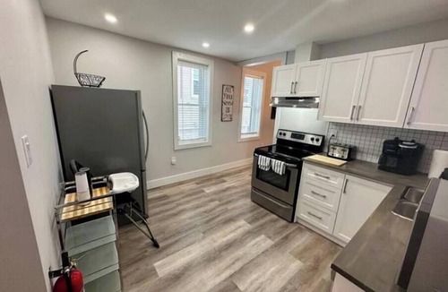Niagara Falls House | 3 Mins to Clifton Hill! - Steve's Falls Retreat