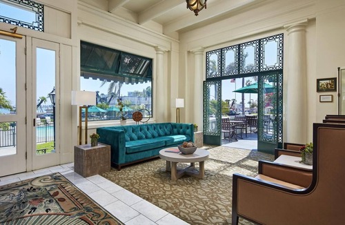 Coronado Hotel | 3 Modern Units | Pool Access | Parking | 2.1 mi to Seaport Village