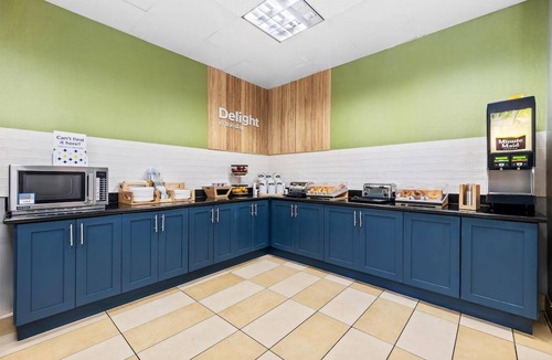 Amarillo Hotel | 3 Modern Units w/Fridge + Desk –Ideal for Business Travelers Exploring Amarillo