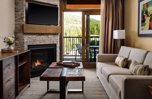 Truckee Resort | 3 Northstar Lodge, Welks Resort & Spa, Hot Tub