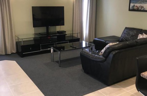 Kyabram Apartment | 3 on Hawkins , Benjamin Townhouse