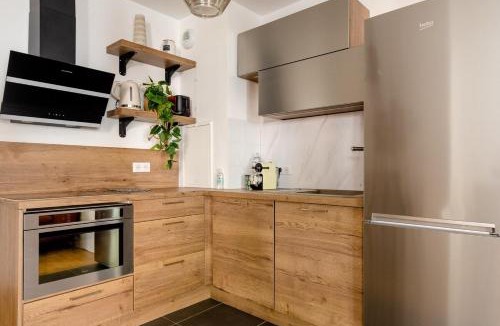 Clichy Apartment | 3 p 60 M2 Lesapparts Paris-Clichy terrasse équipée et wifi gratuit